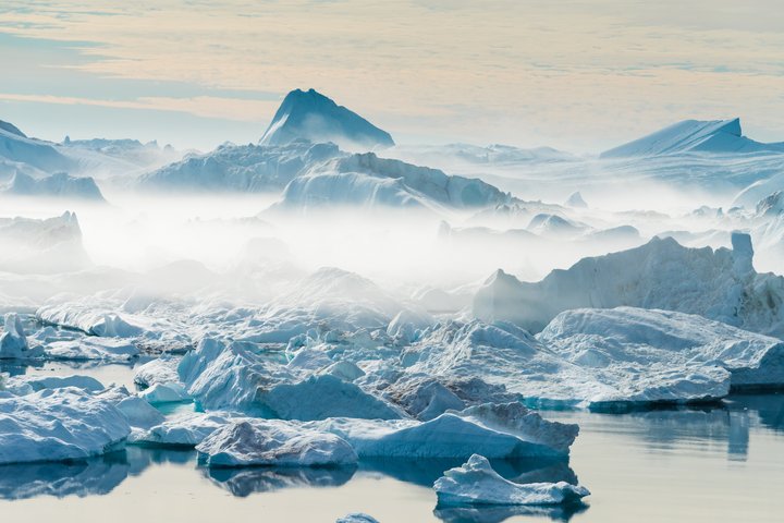 Eismassen in der Diskobucht in Grönland