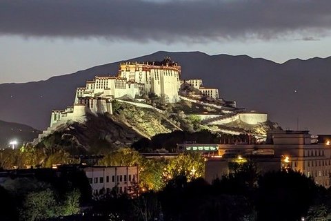 Ein unglaublicher Anblick - der Potala Palast Ein unglaublicher Anblick - der Potala Palast