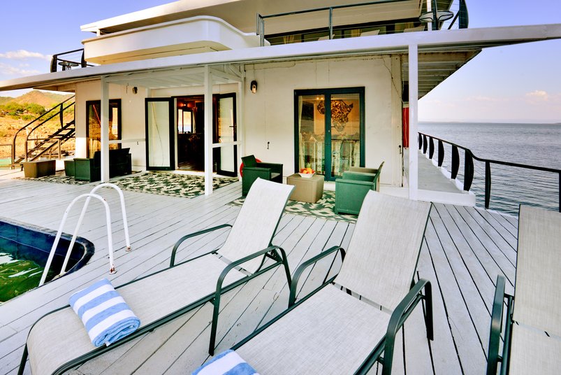 Pooldeck