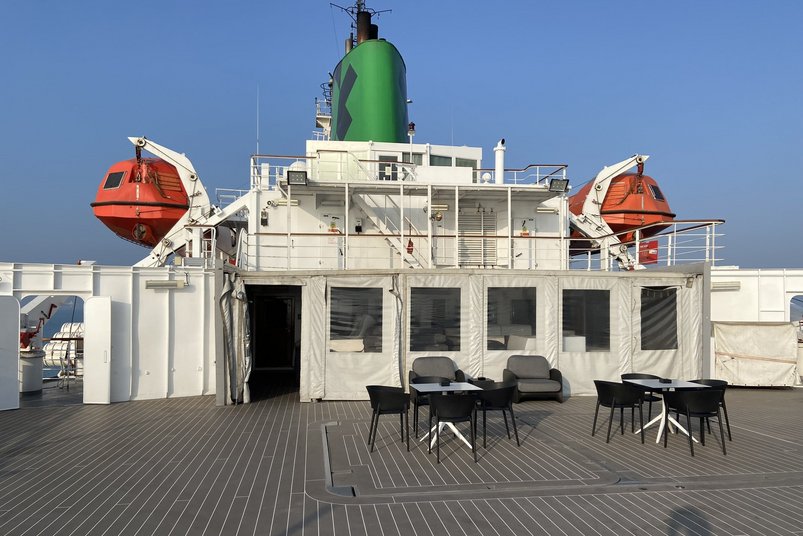 Aussendeck auf dem Fracht-/Passagierschiff St. Helena