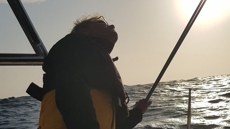Segelkontrolle auf dem Meer