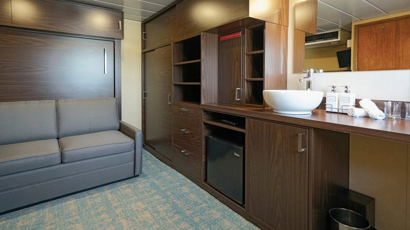 Tageskonfiguration einer Explorerkabine an Bord der Wilderness Explorer