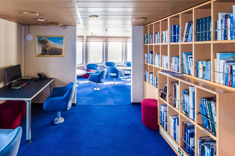 Bibliothek auf der Ocean Nova