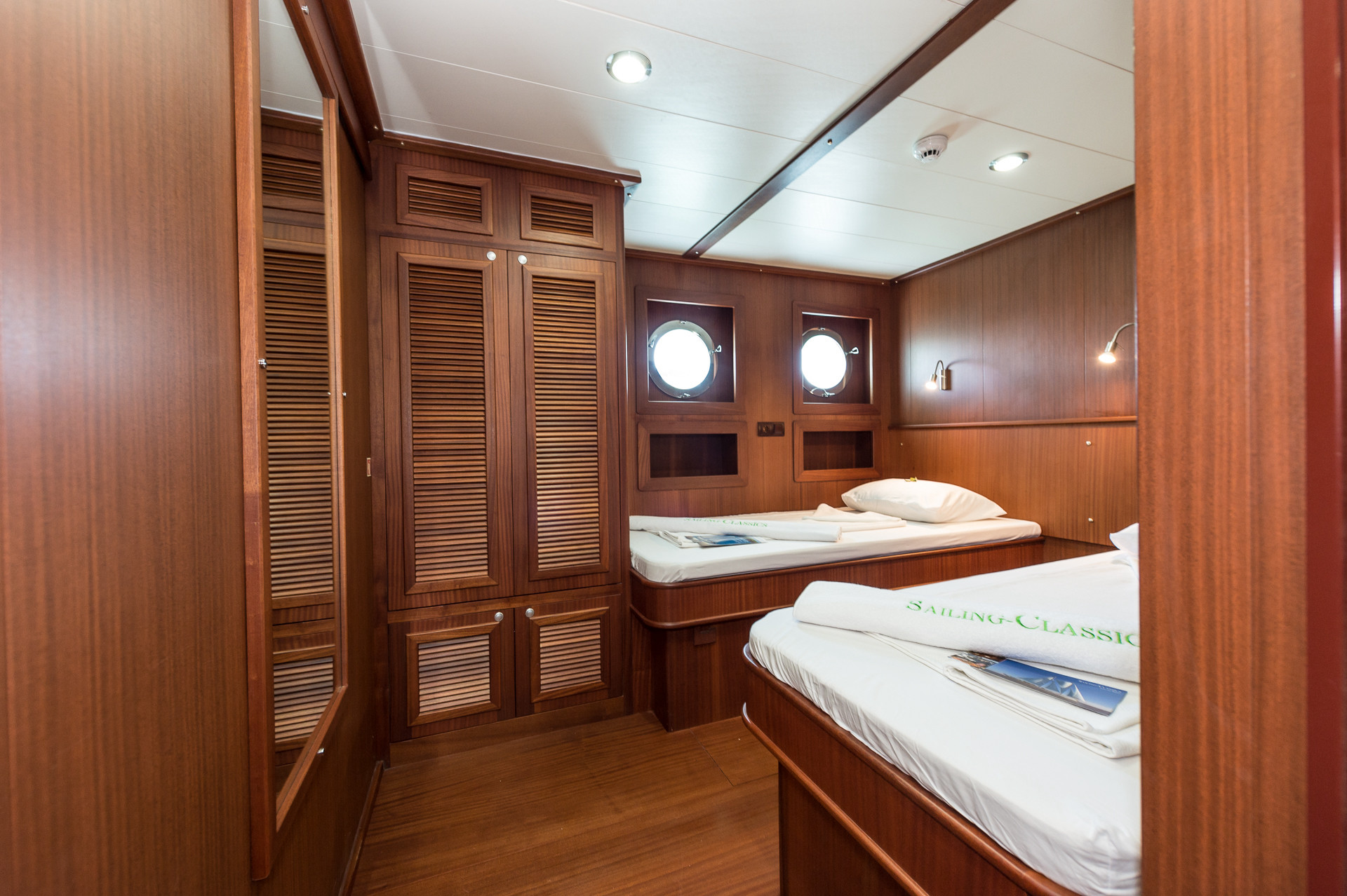 Komfortable Kabinen an Bord einer Segeljacht